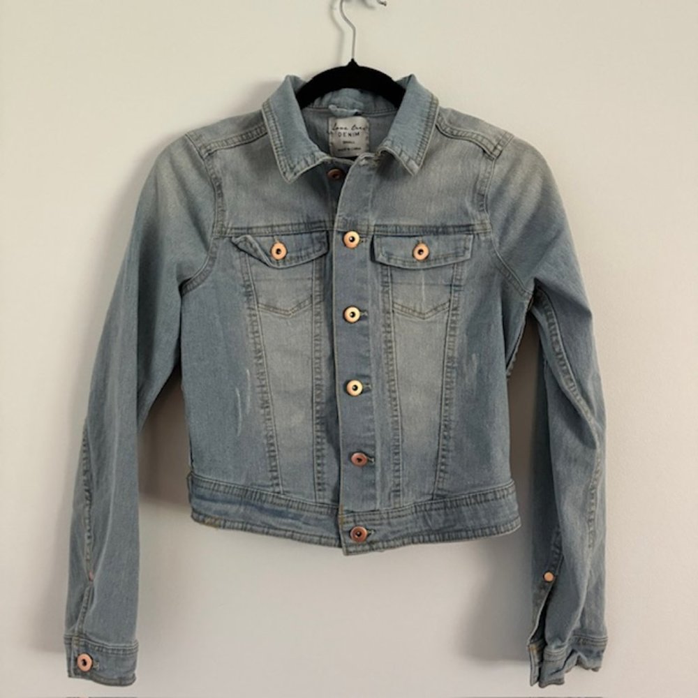 Love Tree Denim Women's Denim Jacket Size Small